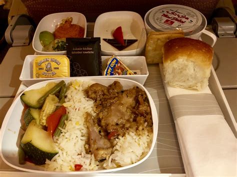 emirates verpflegung langstrecke.